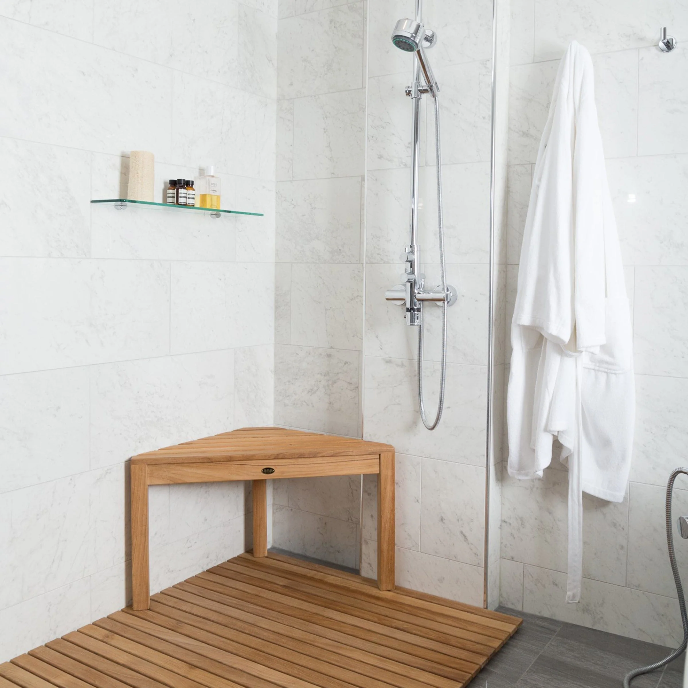 Coach Corner Shower Bench 31-1/2" (80 cm)