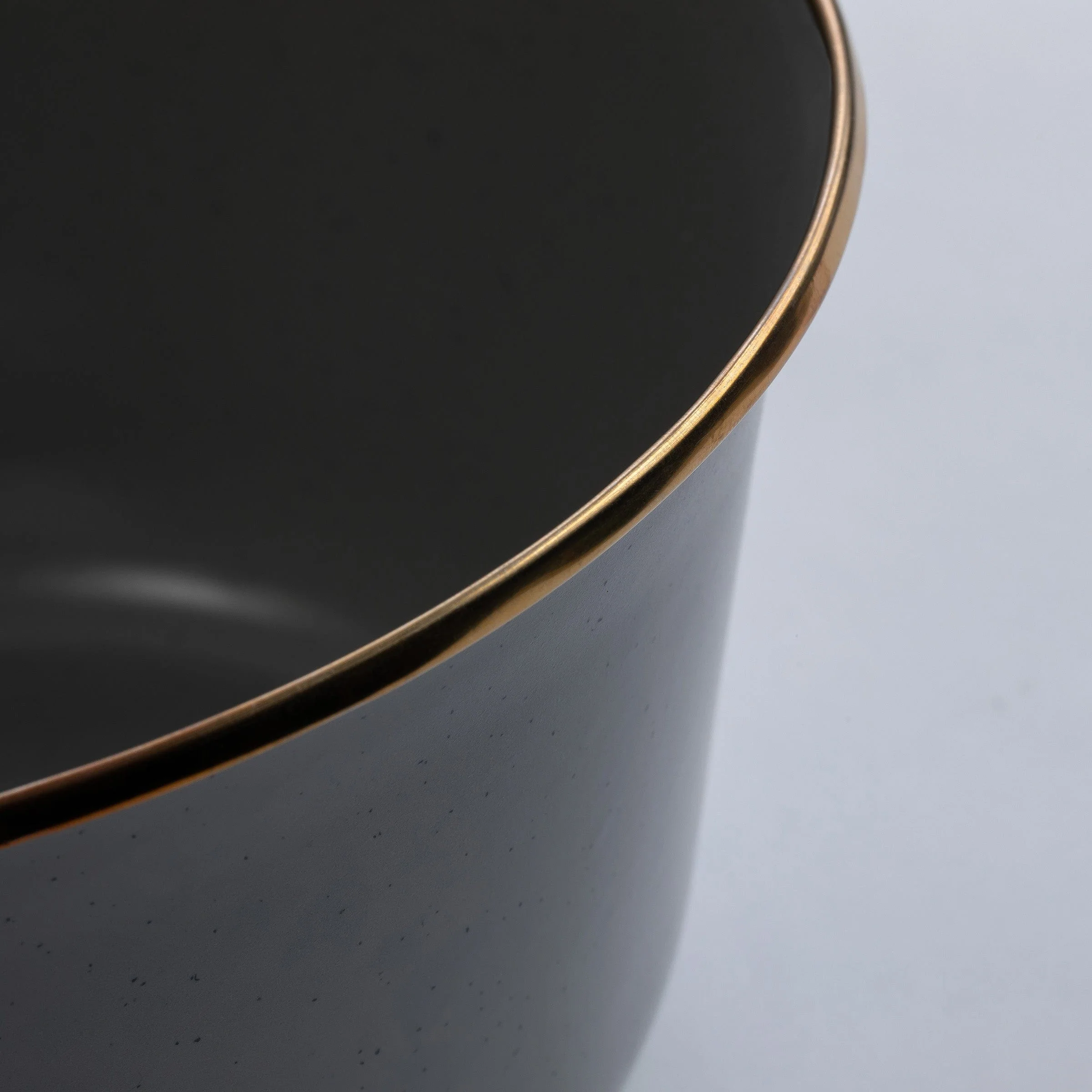 1715-enamel-mixing-bowl-set-slate-gray-indoor-outdoor-4.webp Enamel Mixing Bowl Set Slate Gray Indoor/Outdoor