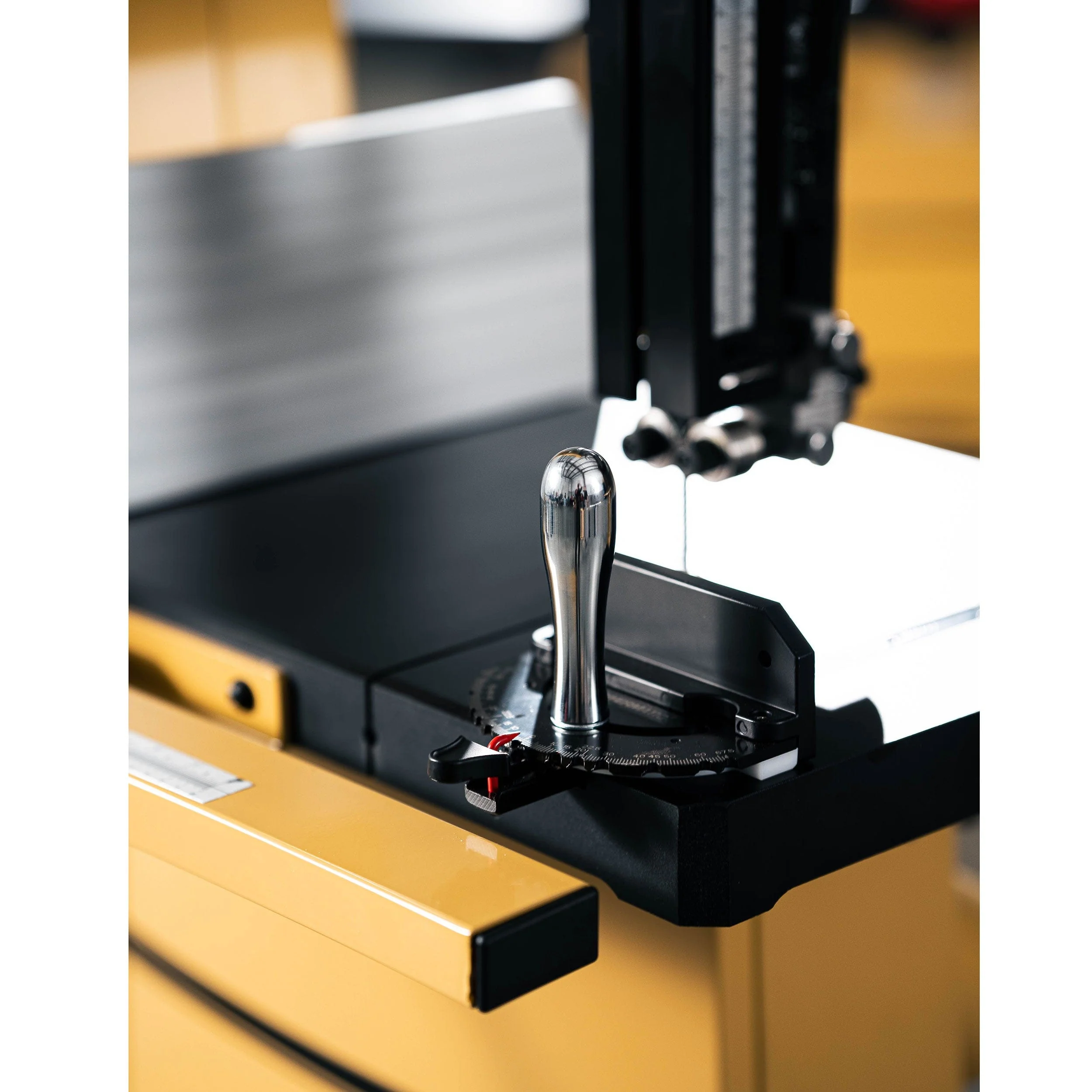 2389-20-woodworking-bandsaw-with-armorglide-5-hp-3-ph-230v-pm2013b-3t-2.webp 20" Woodworking Bandsaw with ArmorGlide - 5 HP, 3 PH 230V - PM2013B-3T