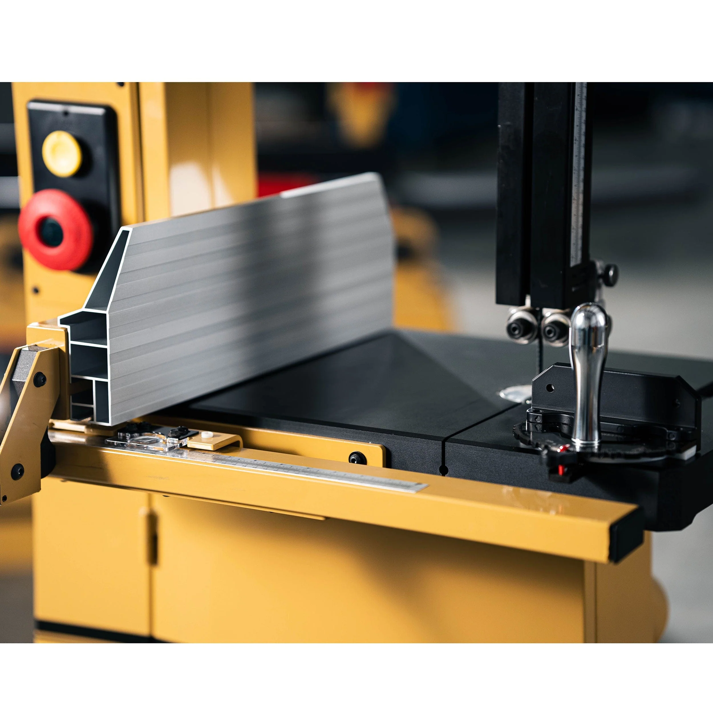 2389-20-woodworking-bandsaw-with-armorglide-5-hp-3-ph-230v-pm2013b-3t-3.webp 20" Woodworking Bandsaw with ArmorGlide - 5 HP, 3 PH 230V - PM2013B-3T
