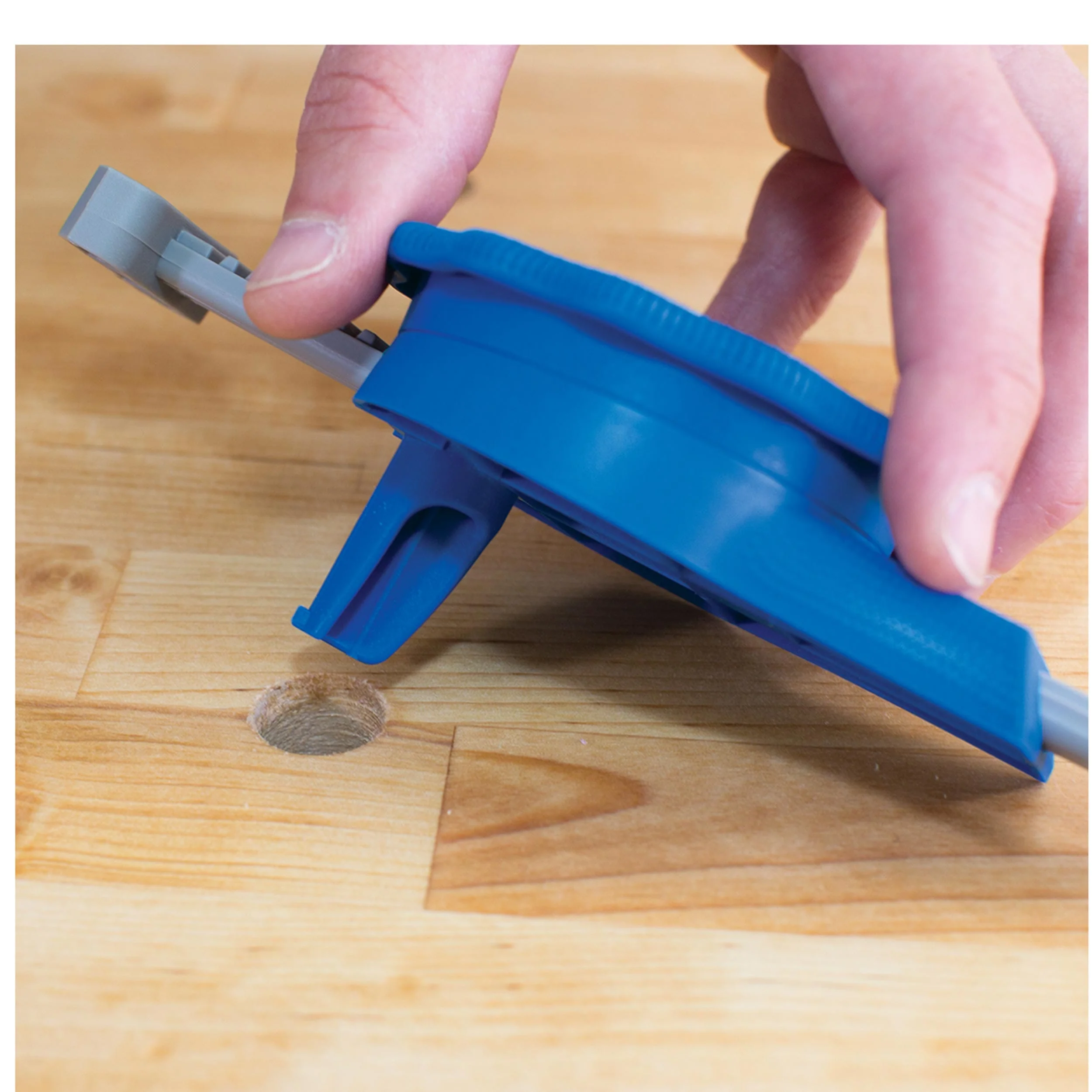 In-Line Bench Clamp For Bench Dog Holes