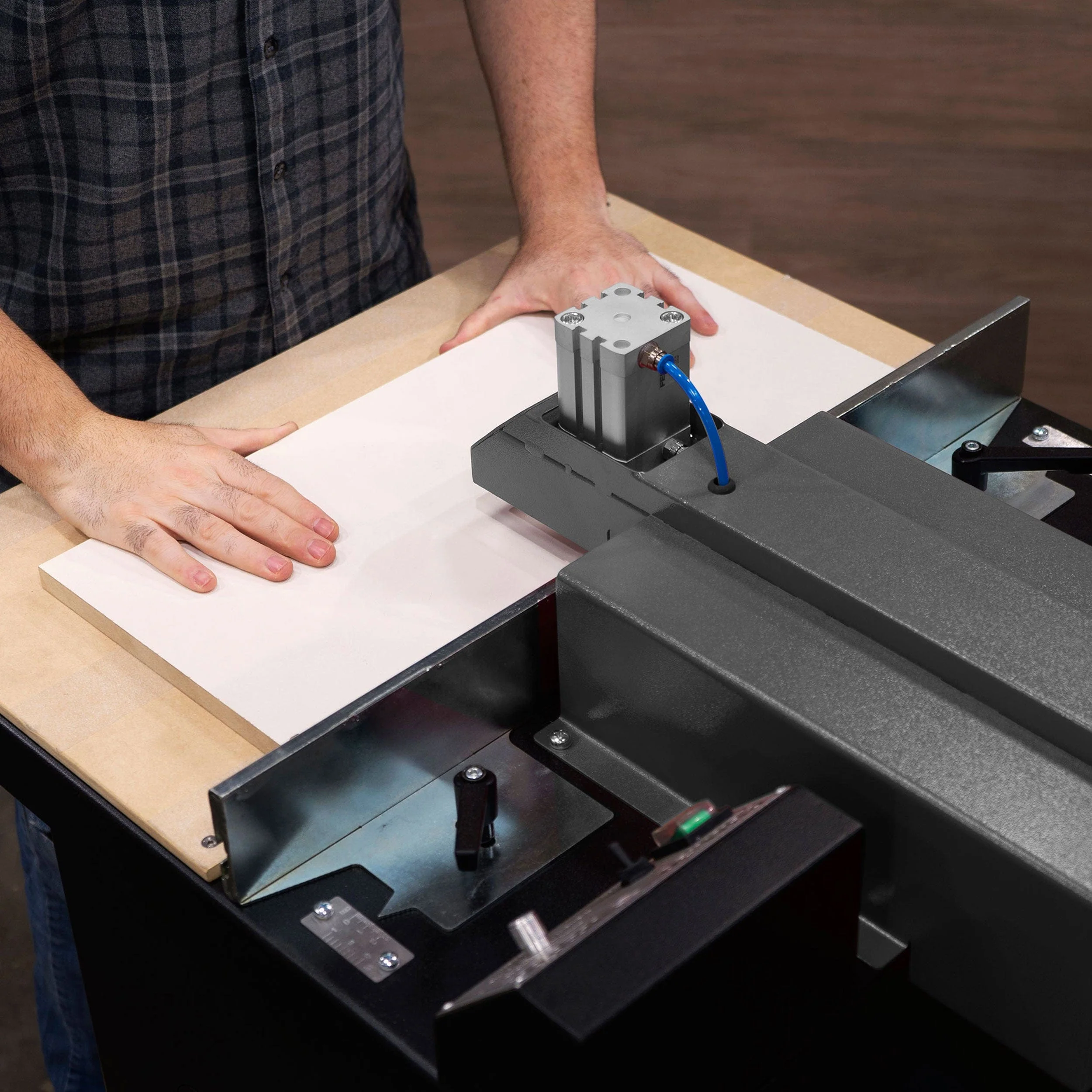 2567-pocket-hole-machine-4.webp Pocket Hole Machine