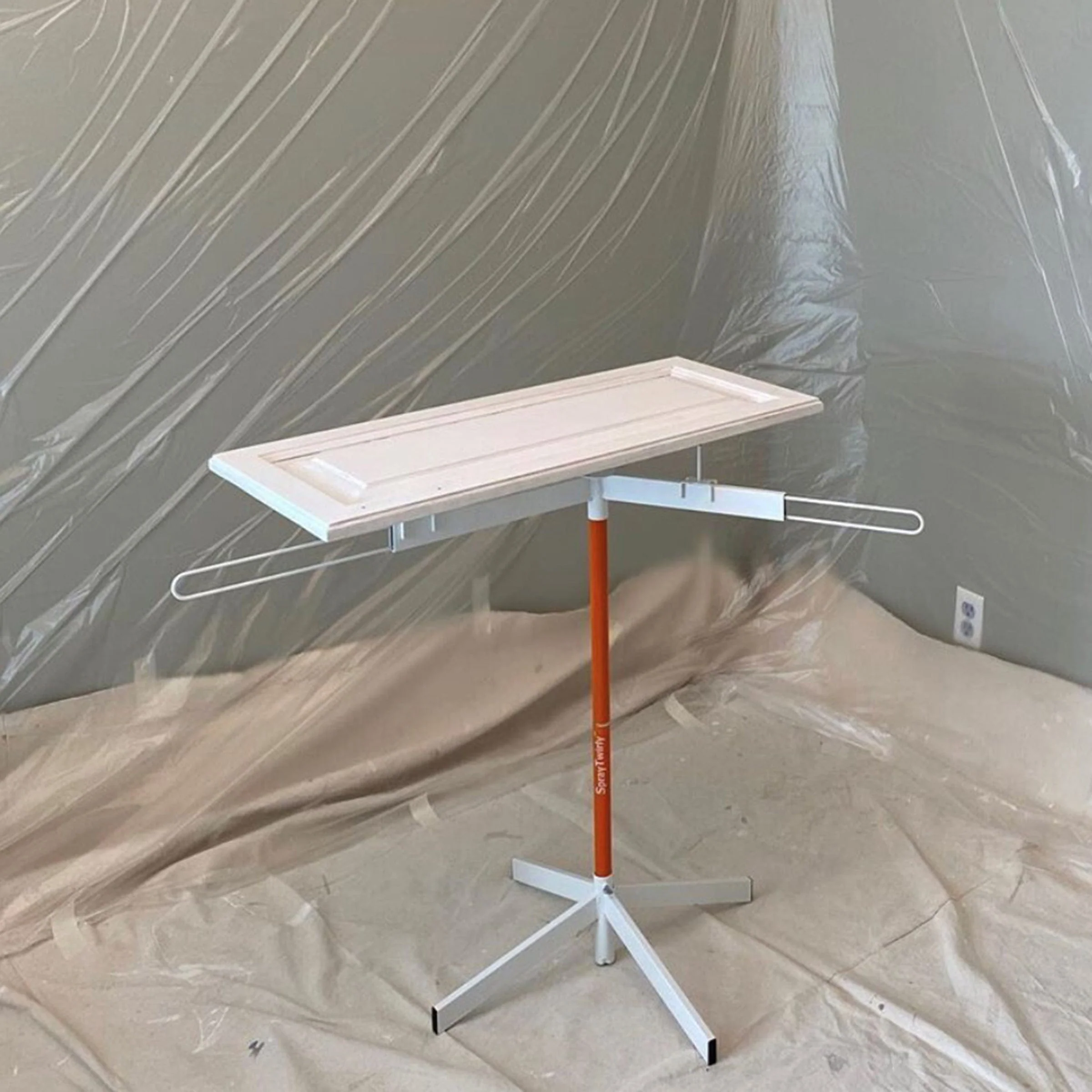 2603-spraytwirly-spray-stand-2.webp SprayTwirly Spray Stand